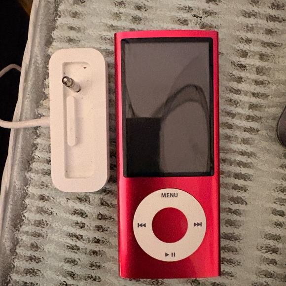 apple ipod mini Other - IPOD- APPLE’S ORIGINAL (GEN1) RED APPLE APPLE IPOD INCLUDES STAND & CHARGER 🔌